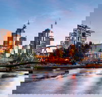 Melbourne Airport AVV to City Center to Airport - Private Transfer - Gold Coast Attractions