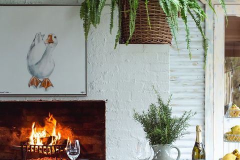 Mornington Peninsula 2-6 Guests Lunch And Inc Wine Tasting At Quealy Winemakers - Gold Coast Attractions 2