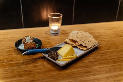 The Flavors Of Perth: Fremantle Wine & Bites Private Tour - Gold Coast Attractions 4