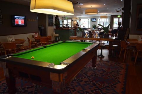 Royal Hotel Bowral - Gold Coast Attractions 4