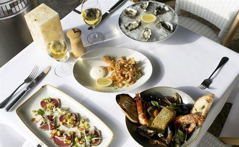 Manta Restaurant And Bar - Gold Coast Attractions 10