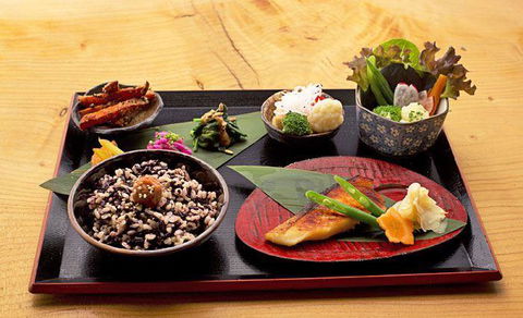 Wabi Sabi Salon - Gold Coast Attractions 5