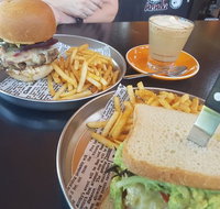 Inline4 cafe