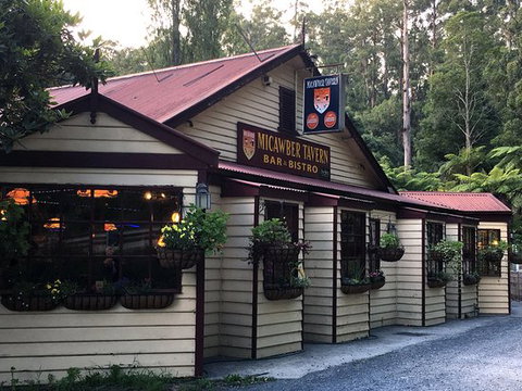 Micawber Tavern - Gold Coast Attractions 0