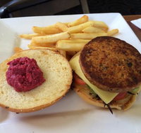 Royal Exchange Hotel - Gold Coast Attractions