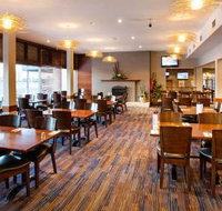 Meadow Inn - Gold Coast Attractions