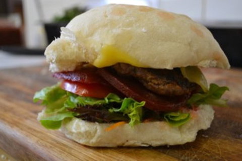 Pt. Leo Beach Kiosk - Gold Coast Attractions 0