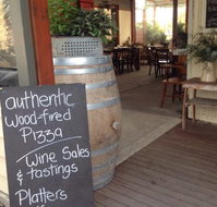 Whispering hills vineyard - Gold Coast Attractions