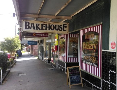 Bunyip Bakery - Gold Coast Attractions 0
