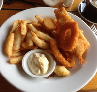 Cafe  Churchill Island - Gold Coast Attractions