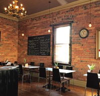 Salinger's Cafe - Gold Coast Attractions