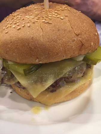 BurgerFuel - Gold Coast Attractions 0