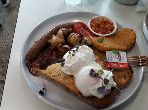 Jobel's Cafe - Gold Coast Attractions 0