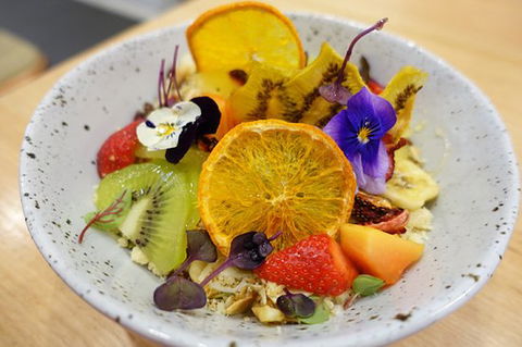 The Weston Eatery - Gold Coast Attractions 0