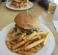 Crown Hotel Motel - Grafton Restaurant - Gold Coast Attractions