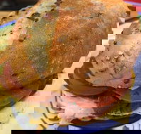 Quotes Cafe - Gold Coast Attractions