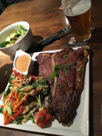 The Family Hotel - Gold Coast Attractions 0