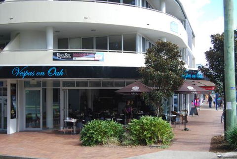 Vespas On Oak - Gold Coast Attractions 0