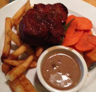 Top Town Tavern - Gold Coast Attractions