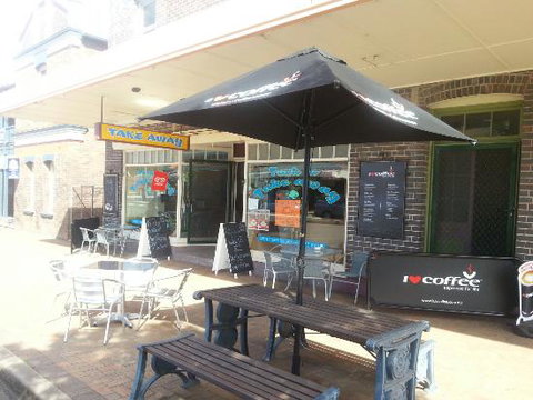 Tuck In Takeaway - Gold Coast Attractions 0