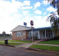 Goolgowi Ex- Servicemen's Memorial Club - Gold Coast Attractions