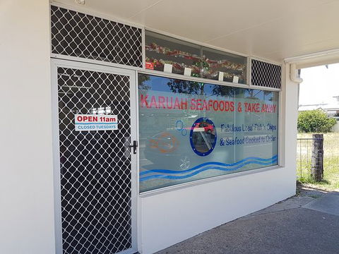 Karuah Fish & Chicks - Gold Coast Attractions 0