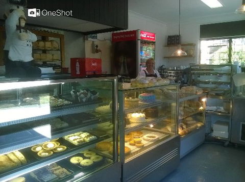 Old Mates Bakery & Cafe - Gold Coast Attractions 0