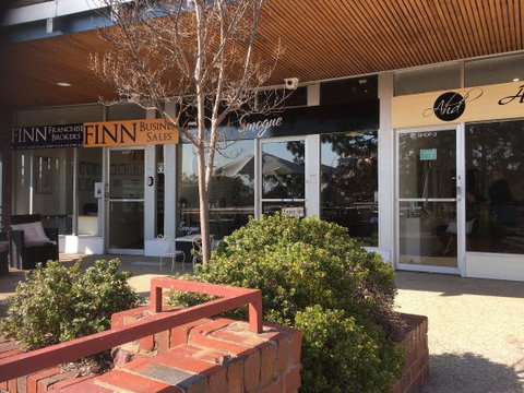 Smogue - Gold Coast Attractions 0