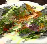 Downs Hotel - Gold Coast Attractions