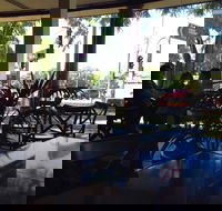 Bull  Bush Inn - Gold Coast Attractions