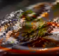 Ray's Cafe - Gold Coast Attractions