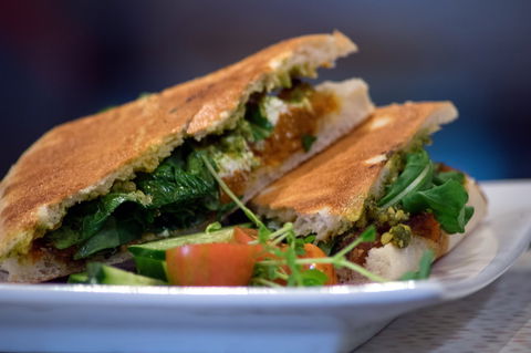 Food Angel Cafe - Gold Coast Attractions 0