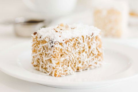 LusciousKiki Cakes - Gold Coast Attractions 0