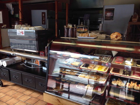 Precinct Bar & Restaurant - Gold Coast Attractions 0