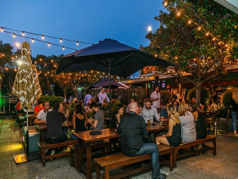 The Albion Hotel Parramatta - Gold Coast Attractions 0