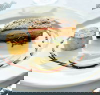 LB's Harbourview Restaurant - North Sydney Harbour View Hotel - Gold Coast Attractions