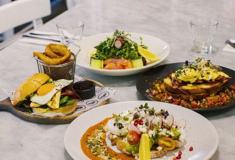 The Jolly Miller Café - Hoppers Crossing - Gold Coast Attractions 0