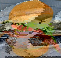 Parkside Bar at The Bat  Ball - Gold Coast Attractions