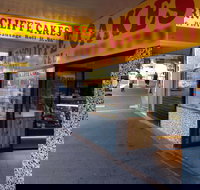 Arncliffe Cakes - Gold Coast Attractions