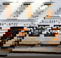 Fee Fee's Bar - Gold Coast Attractions