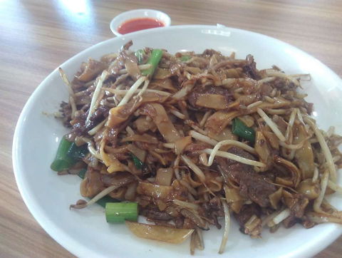 Jumbo BBQ Roast Duck House - Gold Coast Attractions 0