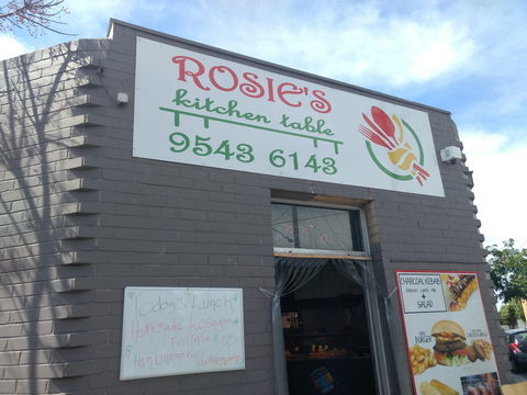 Rosie's Kitchen Table - Gold Coast Attractions 0