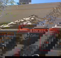 West side Lunches - Gold Coast Attractions