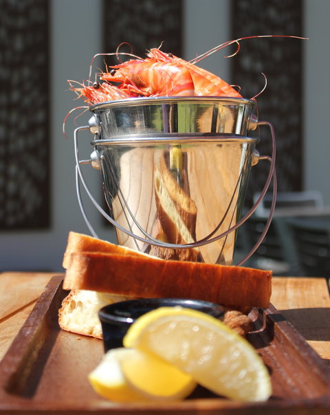 Bill's Bar - Ningaloo Coral Bay - Gold Coast Attractions 2