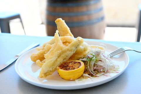 Lamont's - Smiths Beach - Gold Coast Attractions 1