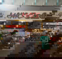 Mai's Caf - Gold Coast Attractions