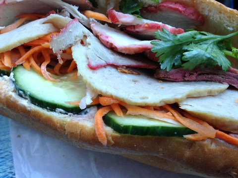 Esprit Cafe - Gold Coast Attractions 0