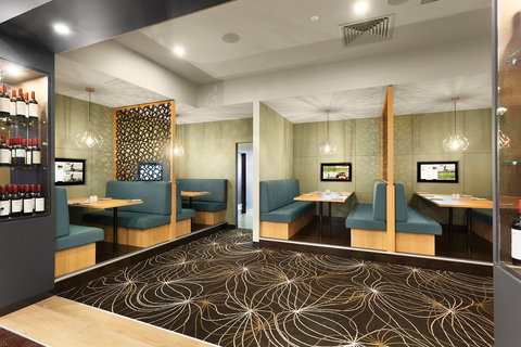 Buckley's Entertainment Centre - Gold Coast Attractions 2