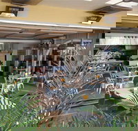 Caloundra Hotel - Gold Coast Attractions