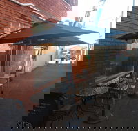 Jeff's Hideout Cafe - Gold Coast Attractions